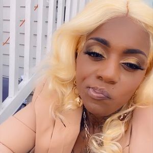 Meet your Posher, Lasanda